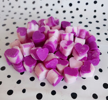 Load image into Gallery viewer, Mini Heart Wax Melts
